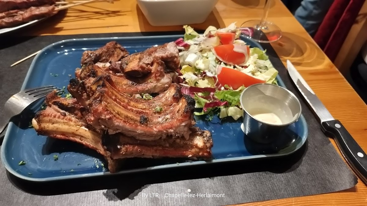 L'entre 2, Restaurant-3