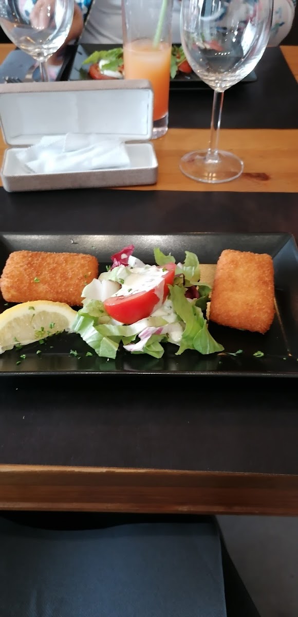 L'entre 2, Restaurant-6